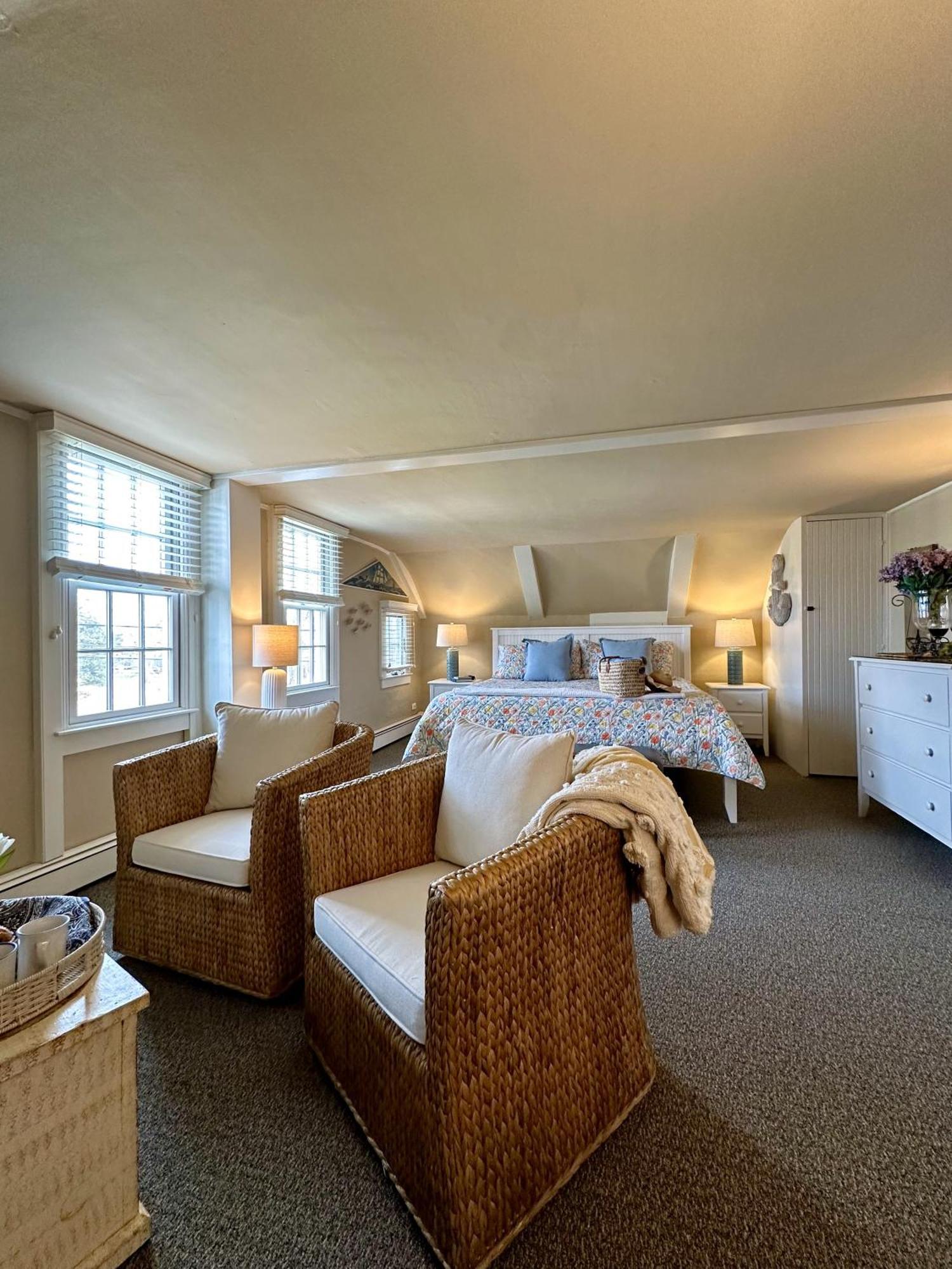 Ship'S Knees Inn East Orleans Екстер'єр фото