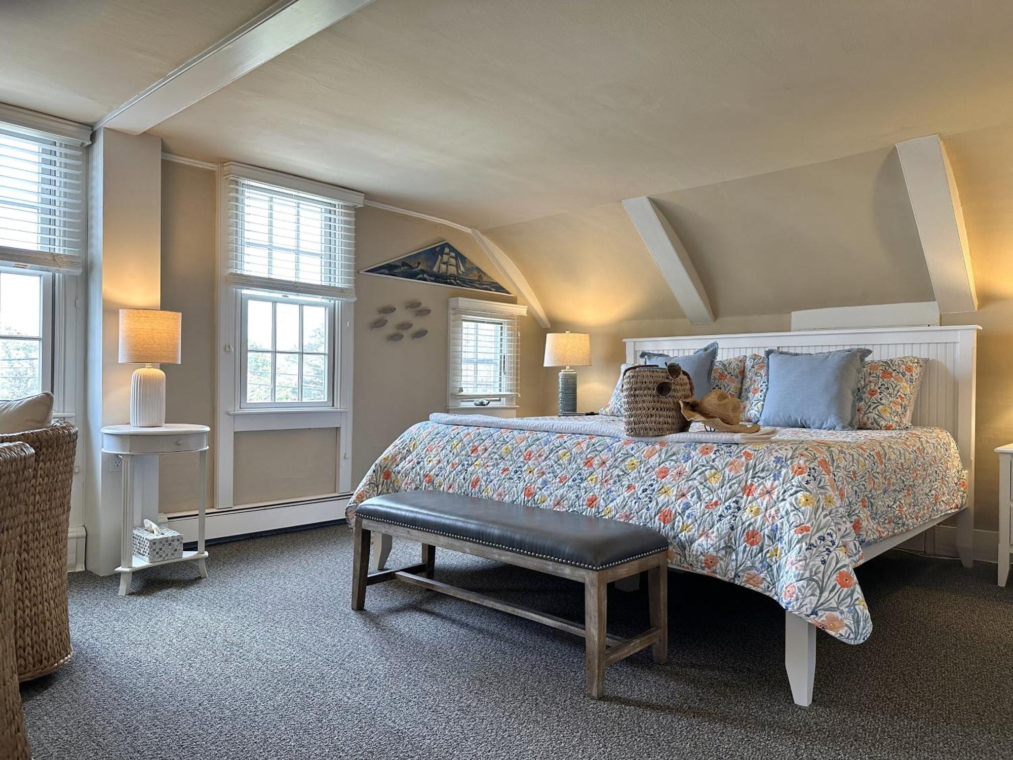 Ship'S Knees Inn East Orleans Екстер'єр фото